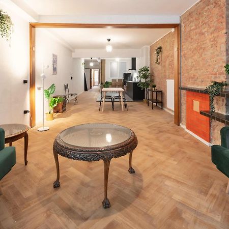 Two-Bedroom Apartments In The Heart Of Antwerpen Kültér fotó