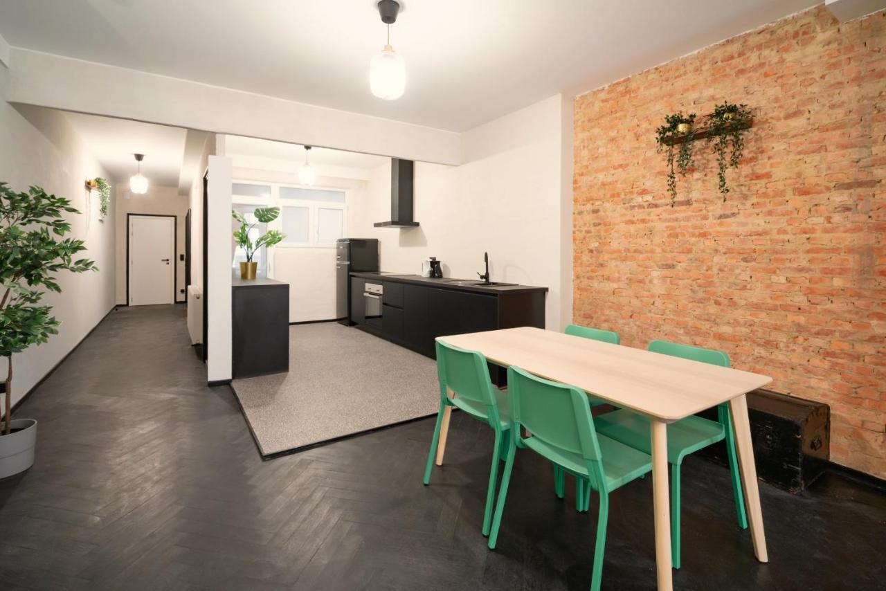 Two-Bedroom Apartments In The Heart Of Antwerpen Kültér fotó