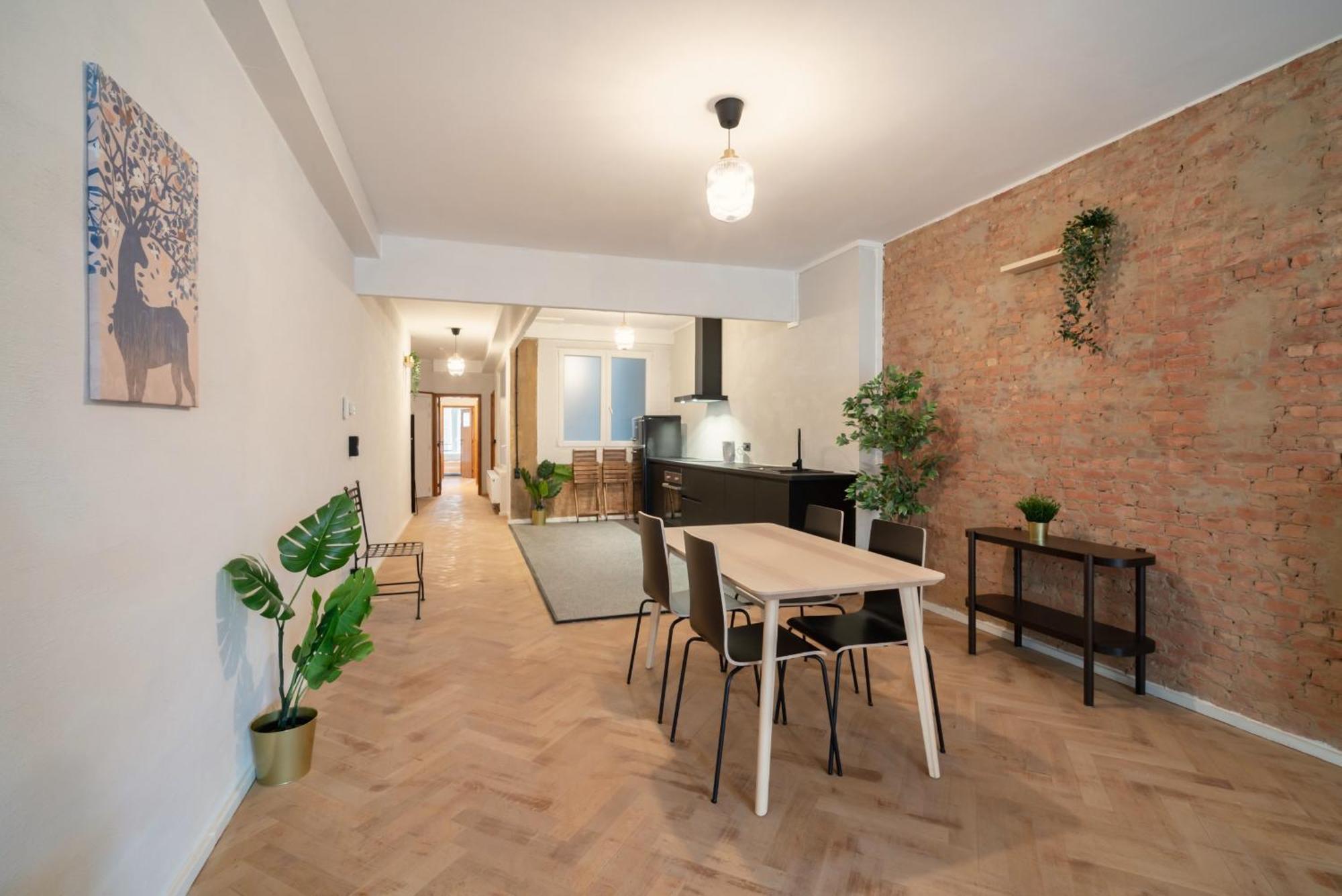 Two-Bedroom Apartments In The Heart Of Antwerpen Kültér fotó